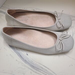 NW0T Vionic Women Klara Knit Gold Comfy Stylish Trendy Flexible Ballet Flat Sz 5